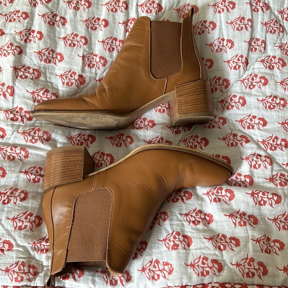 Everlane "The Heel" Cognac Pointy Toe Chelsea Boots 7 1/2 - Picture 1 of 5